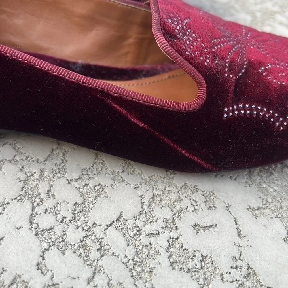 Schutz Burgundy Velvet Loafers Size 6 B Studded Slip On Flats Preppy